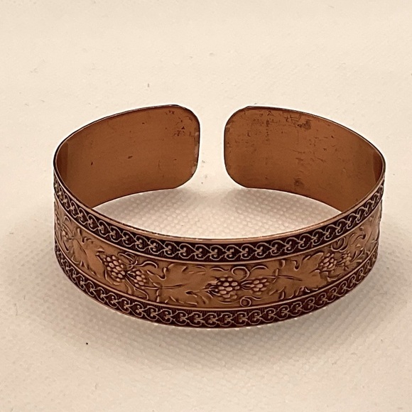 Copper Cuff With Hearts Grapes Grapevines Bracelet - Picture 1 of 1